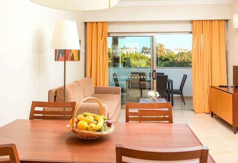 Апартаменты 2 спальни Вид на Сад, Alfagar Apart