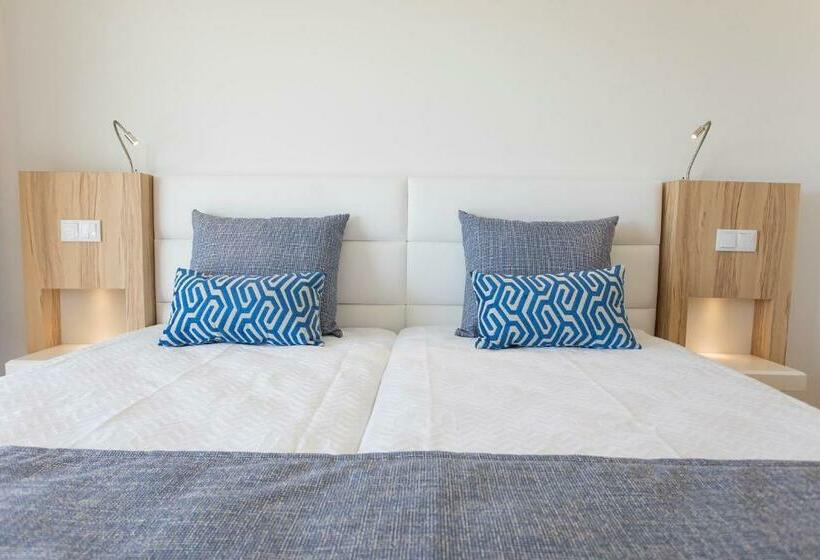 Апартаменты Prestige 1 Спальня, Alfagar Apart