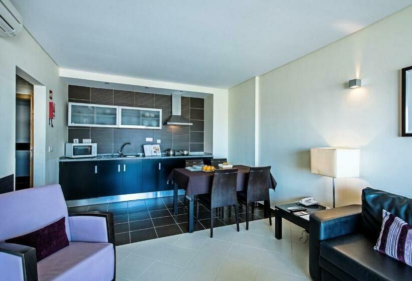 דירת משפחה, Areias Village Beach Suite