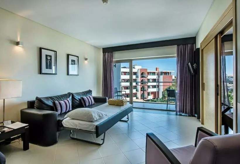 آپارتمان خانوادگی, Areias Village Beach Suite