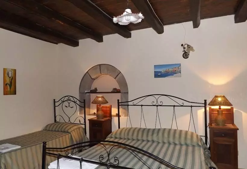 スタンダード4人部屋, Albergo Diffuso Borgo Santa Caterina Vintage