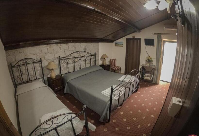 اتاق استاندارد سه نفره, Albergo Diffuso Borgo Santa Caterina Vintage