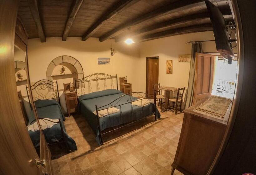 اتاق استاندارد سه نفره, Albergo Diffuso Borgo Santa Caterina Vintage