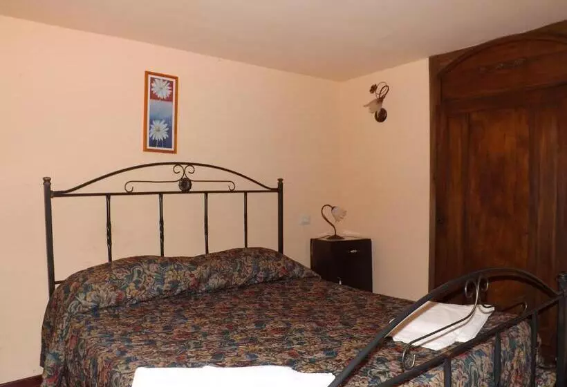 スタンダード4人部屋, Albergo Diffuso Borgo Santa Caterina Vintage