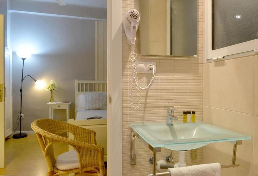 اتاق استاندارد یک نفره, Md Modern Hotel Jardines