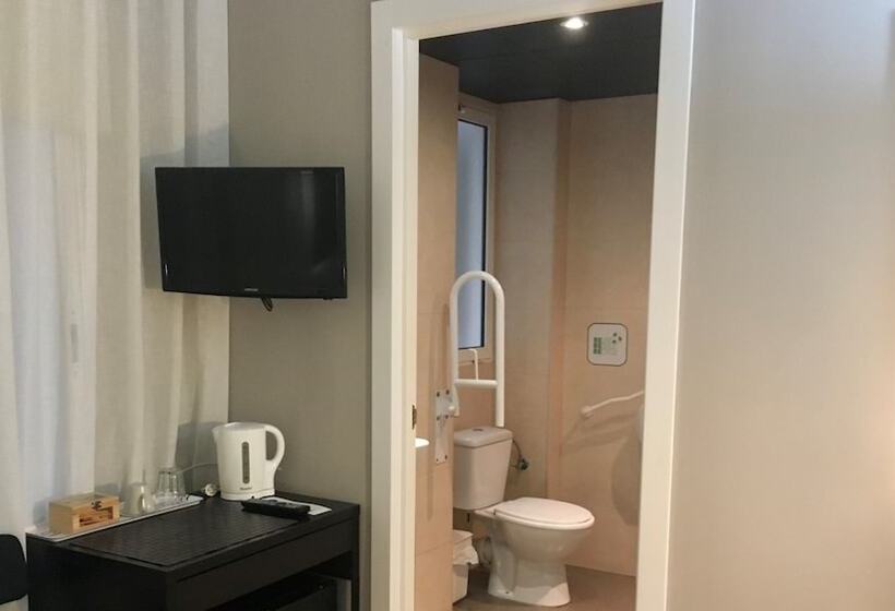 اتاق استاندارد یک نفره, Md Modern Hotel Jardines