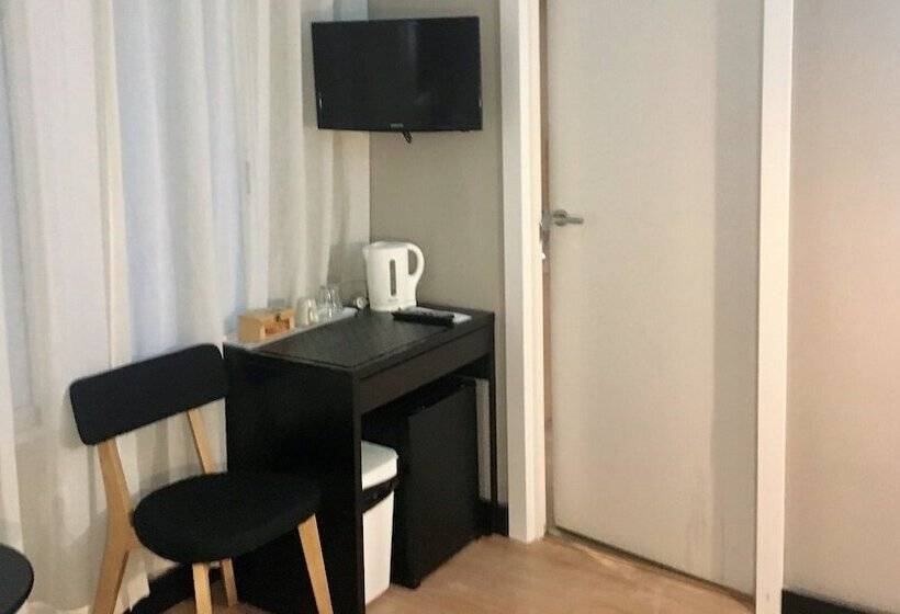 اتاق استاندارد یک نفره, Md Modern Hotel Jardines