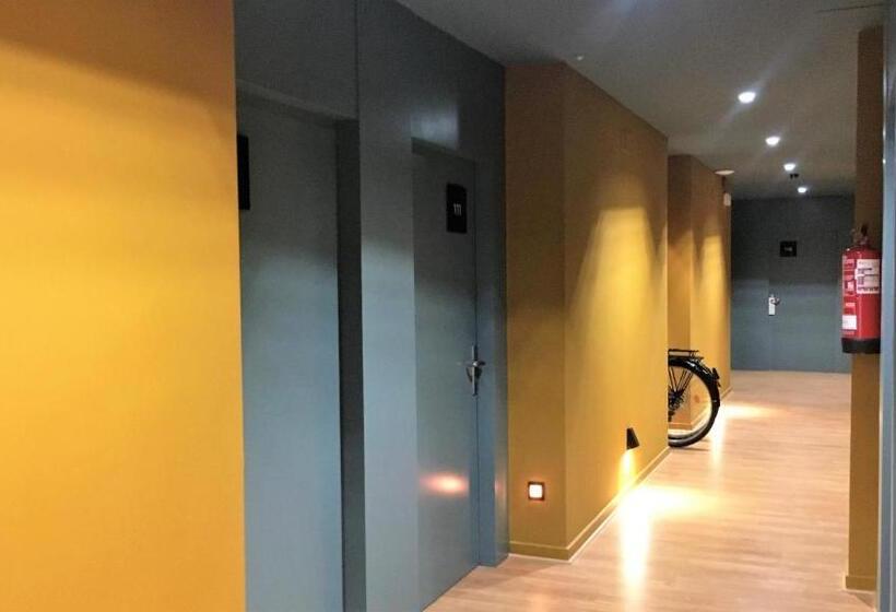 高级三人间, Md Modern Hotel   Jardines