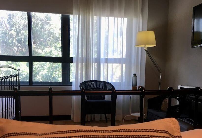 高级三人间, Md Modern Hotel   Jardines