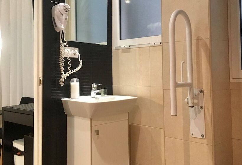 اتاق استاندارد یک نفره, Md Modern Hotel Jardines