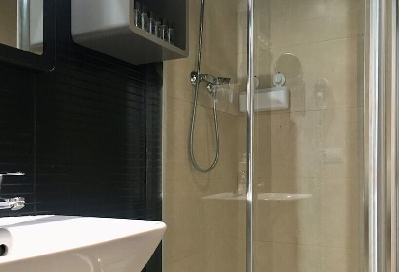 اتاق سوپریور چهار تخته, Md Modern Hotel Jardines