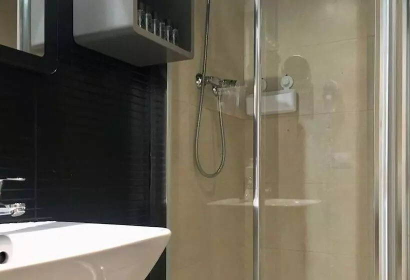اتاق سوپریور چهار تخته, Md Modern Hotel Jardines