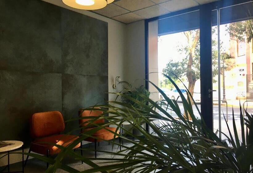 带观景的高级间, Md Modern Hotel   Jardines