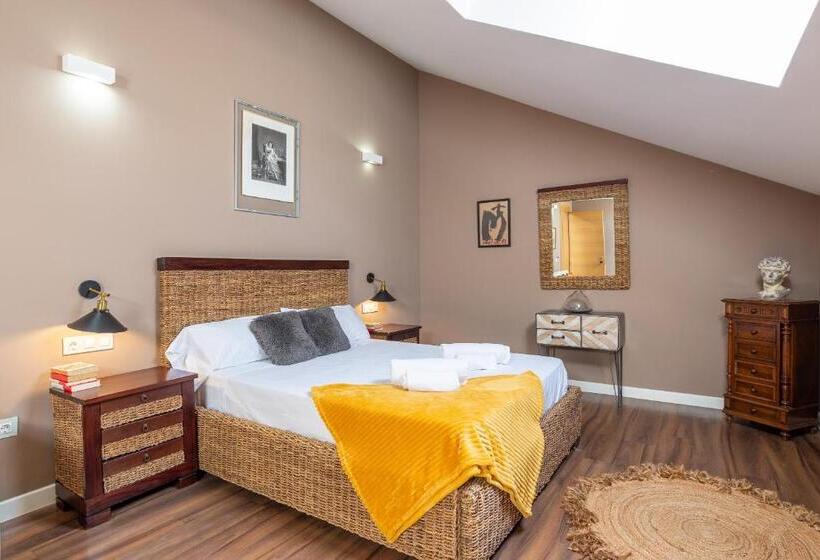 Quarto Superior, Albaicín   Auto Check In