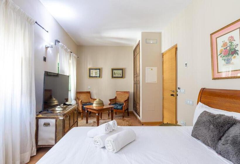 Quarto Estandar, Albaicín   Auto Check In