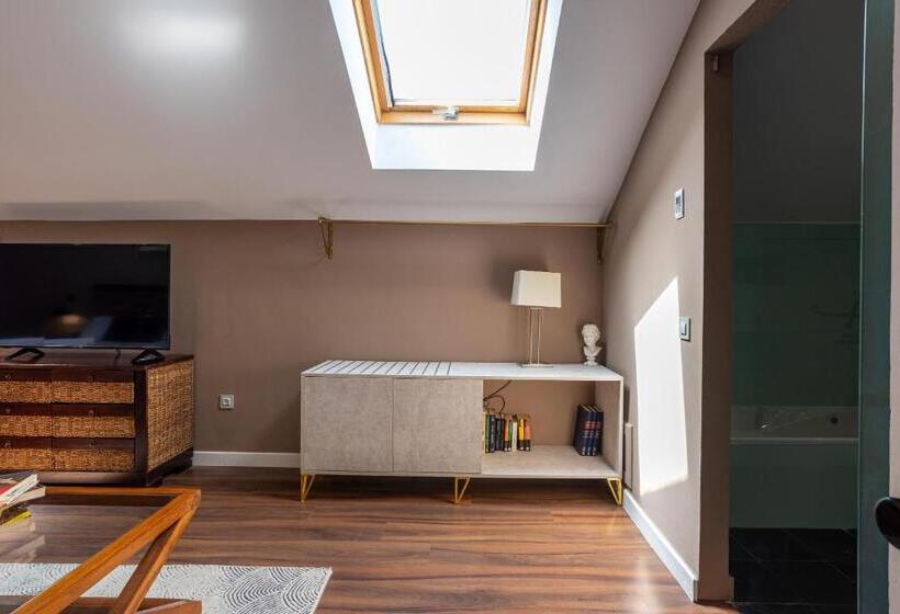 Quarto Superior, Albaicín   Auto Check In