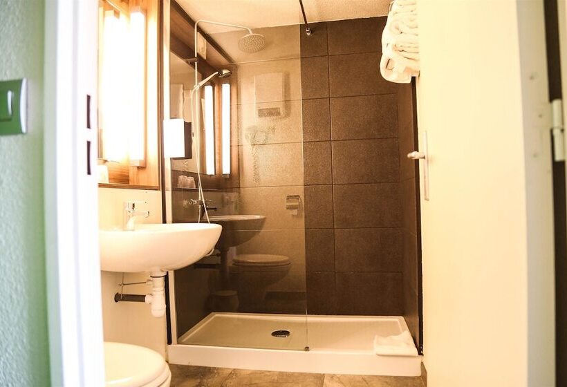 غرفة قياسية, Campanile Narbonne A9/a61