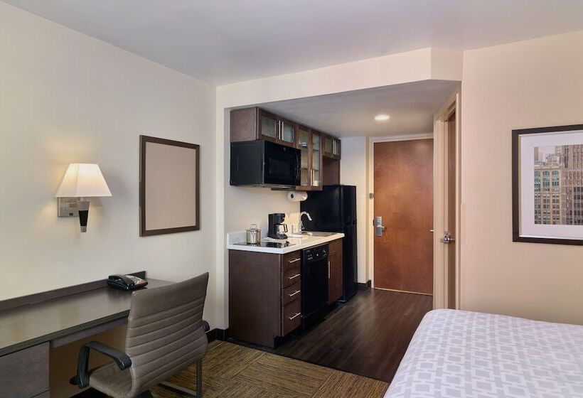 스탠다드 스튜디오, Candlewood Suites Nyc  Times Square, An Ihg