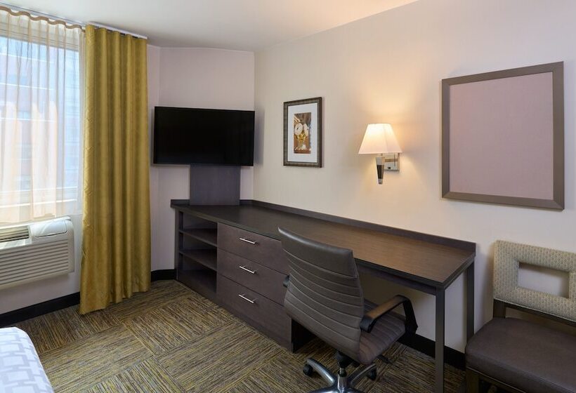 스탠다드 스튜디오 더블 침대, Candlewood Suites Nyc  Times Square, An Ihg