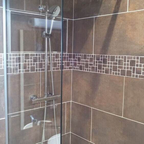 Camera Standard Individuale, De La Perdrix Rouge