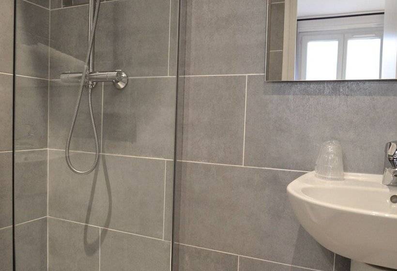 Camera Standard, De La Perdrix Rouge