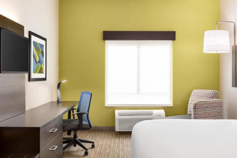 适合残疾人士使用的带超级大床的标准间, Holiday Inn Express Hotel & Suites San Antonio Nw Medical Area, An Ihg