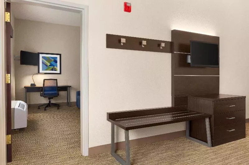 سوئیت برای معلولان, Holiday Inn Express Hotel & Suites San Antonio Nw Medical Area, An Ihg