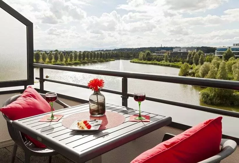 湖の見えるプレミアムルーム, Holiday Inn   Strasbourg   Nord, An Ihg