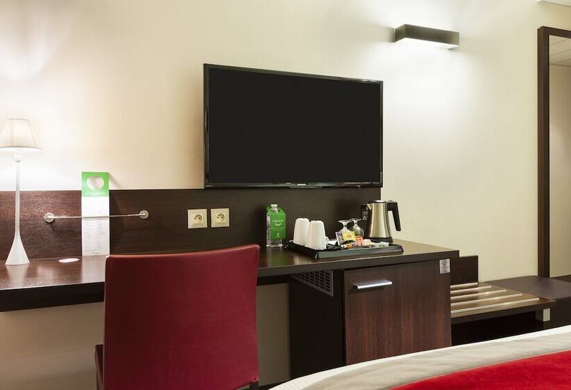 חדר פרמיום נוף לאגם, Holiday Inn   Strasbourg   Nord, An Ihg