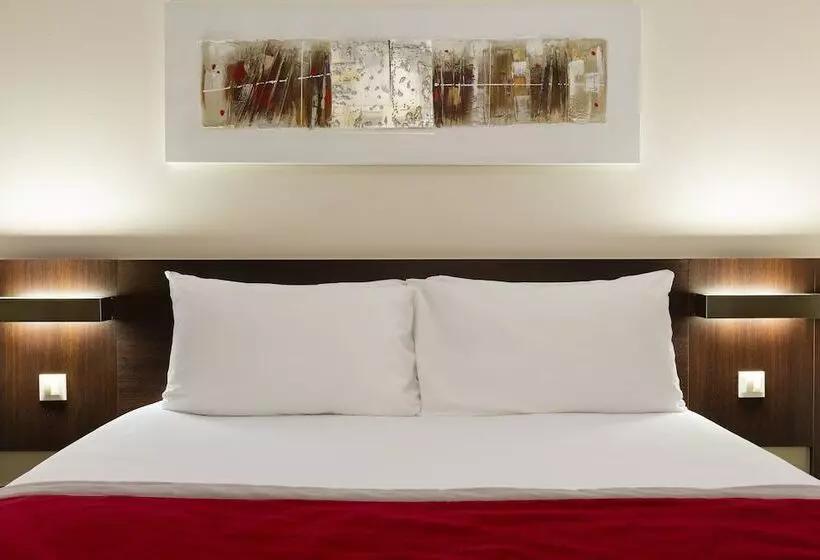 湖の見えるプレミアムルーム, Holiday Inn   Strasbourg   Nord, An Ihg