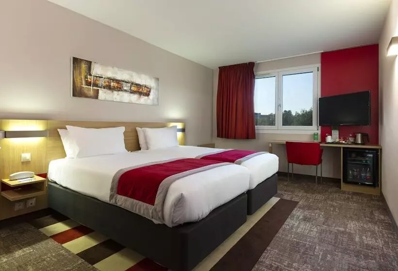 身障者適用スタンダードルーム, Holiday Inn   Strasbourg   Nord, An Ihg