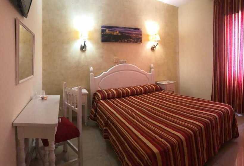 اتاق استاندارد یک نفره, Hostal Sonia Granada