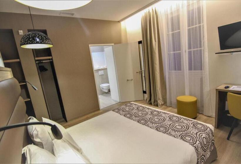 Номер Стандарт Адаптированный для Инвалидов, Montaigne