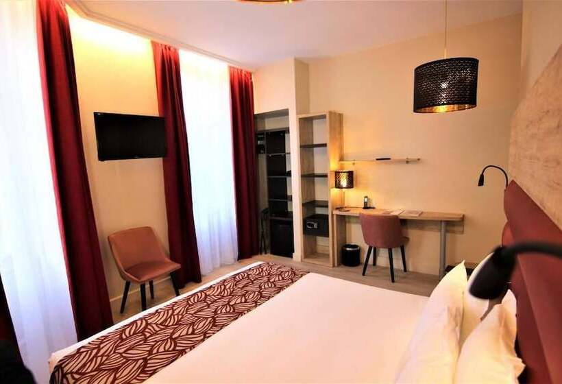 Номер Комфорт, Montaigne