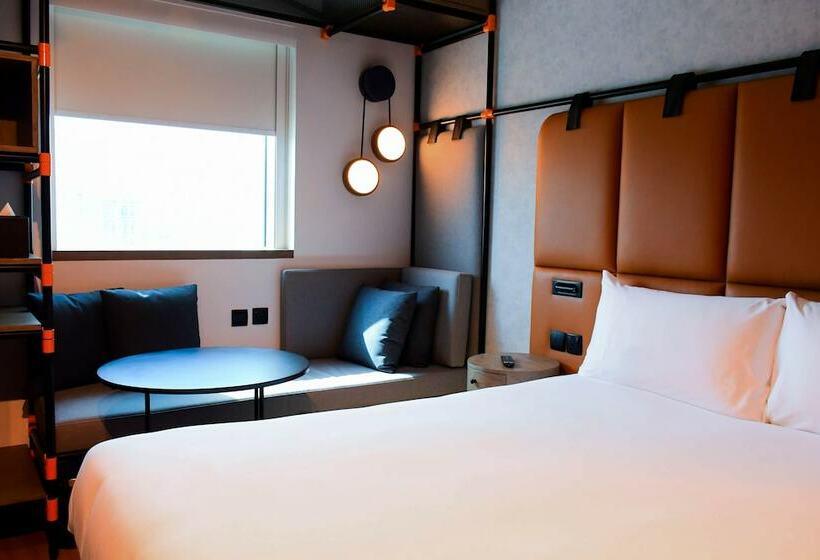 Номер Премиум, Ibis Al Barsha