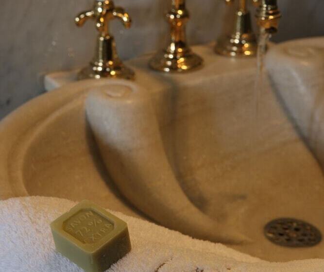 سوییت, Jardins Secrets