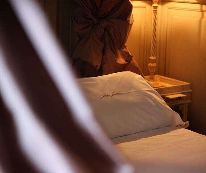 اتاق لوکس, Jardins Secrets