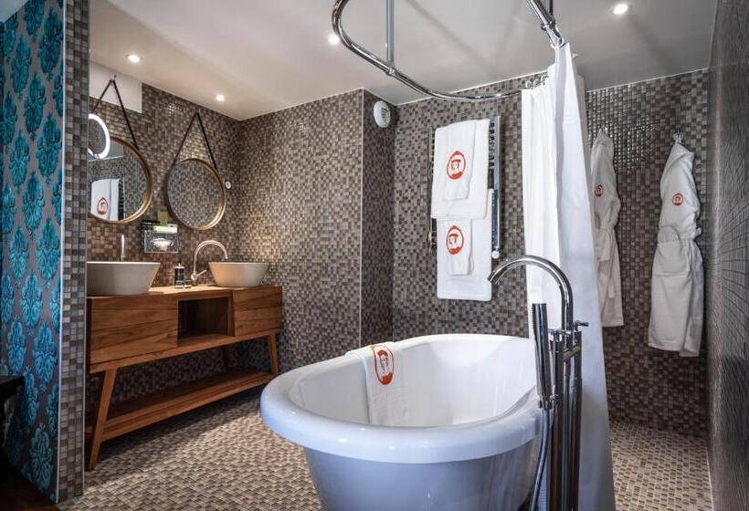 プレステージルーム, Le Temple De Jeanne