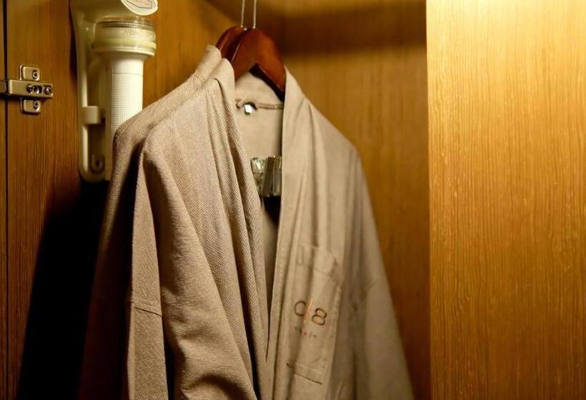 高级客房, On 8 Sukhumvit Nana Bangkok By Compass Hospitality