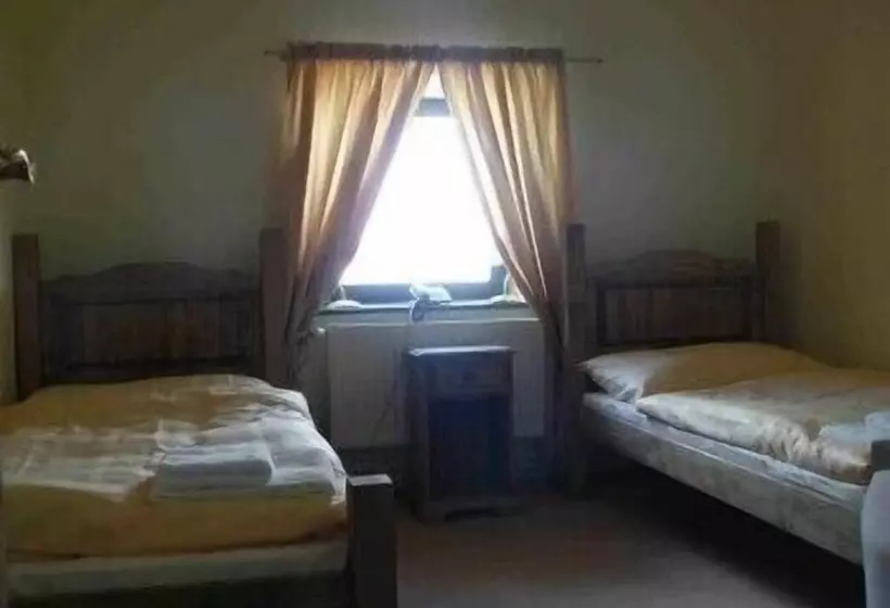اتاق استاندارد, Opat