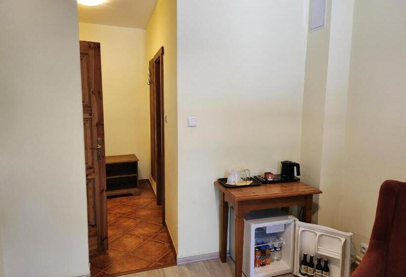 Deluxe Junior Suite, Opat