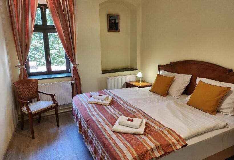 Deluxe Junior Suite, Opat