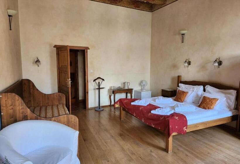 Háromágyas Superior Szoba, Opat