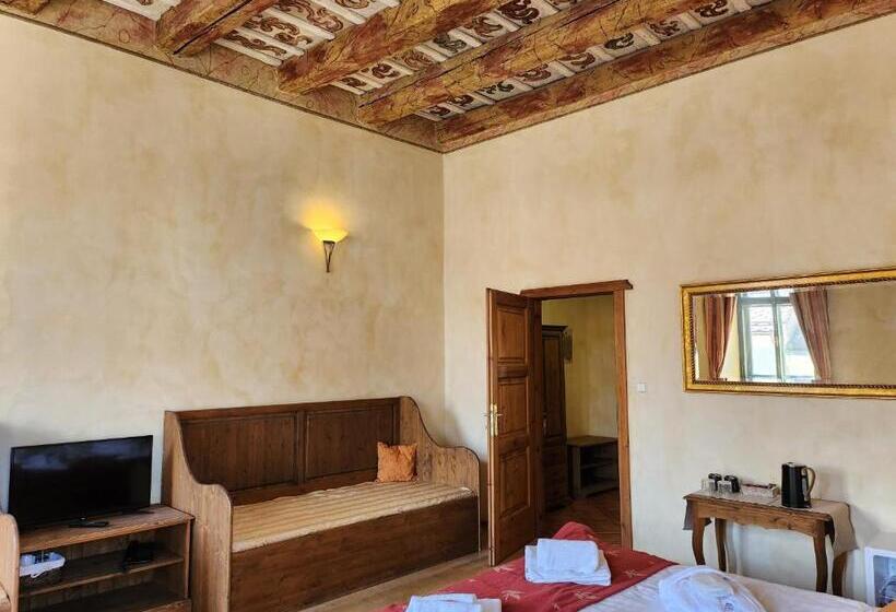 Háromágyas Superior Szoba, Opat