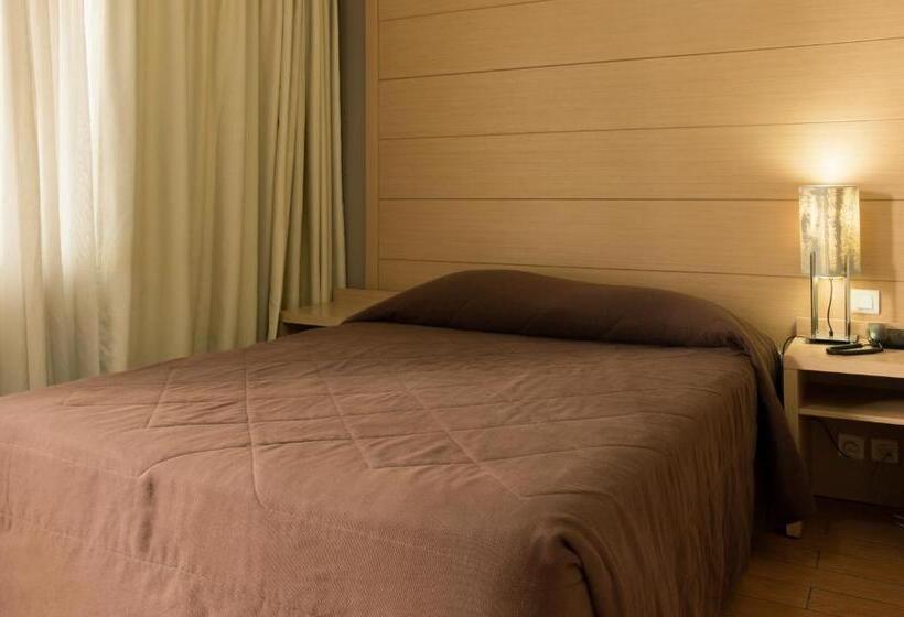 スタンダードシングルルーム, Parnon