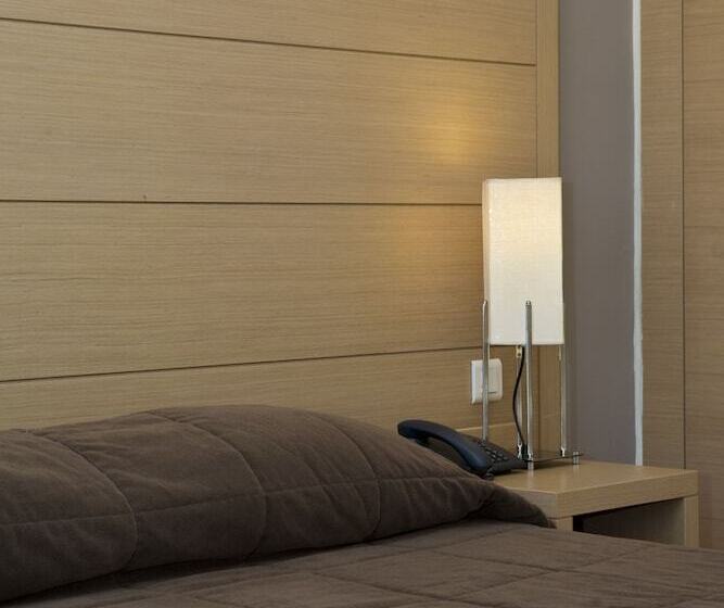 スタンダードシングルルーム, Parnon