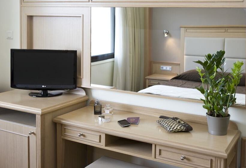 スタンダードルーム, Parnon