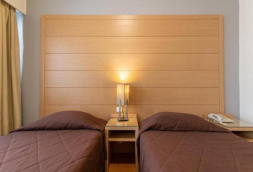 スタンダードルーム, Parnon