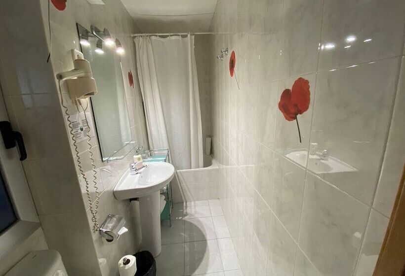 اتاق استاندارد یک نفره, Travessera