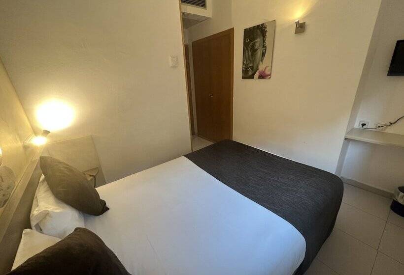 اتاق استاندارد یک نفره, Travessera